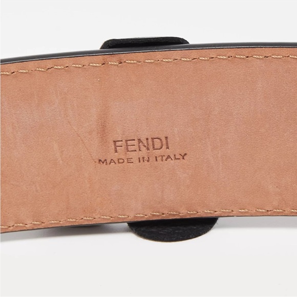 Fendi Black Leather Flower Belt - Picture 4 of 4
